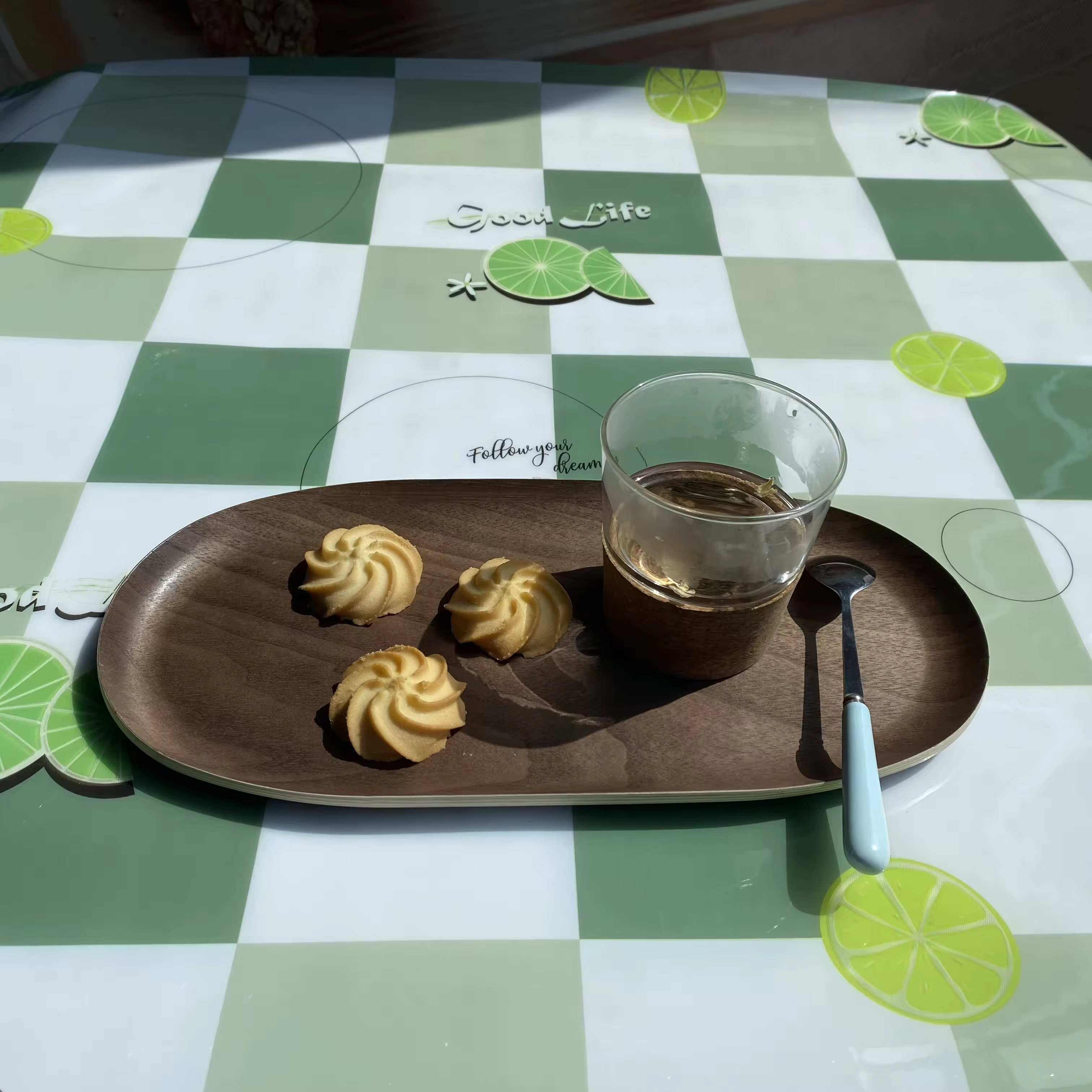 Unregelmäßige dekorative Holzsnack/Obst- und Lebensmittelschale 