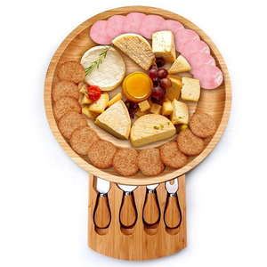 Bambuskäsebrett und Messerset Wurst