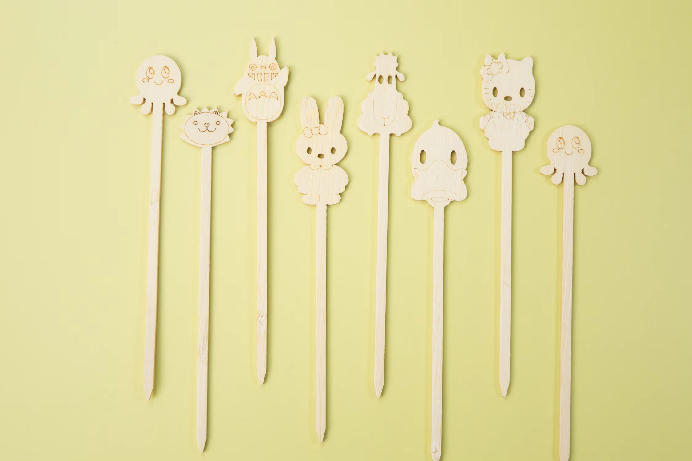 Bambus -Picks mit Tierdesign